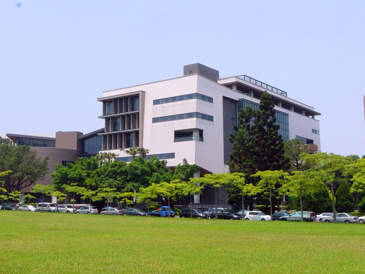 دانشگاه دونگ هوا